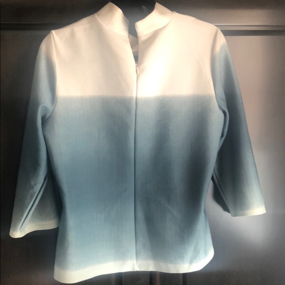 Ombré 3/4 sleeve top in stretchy scuba type fabric and with neck - Picture 5 of 8